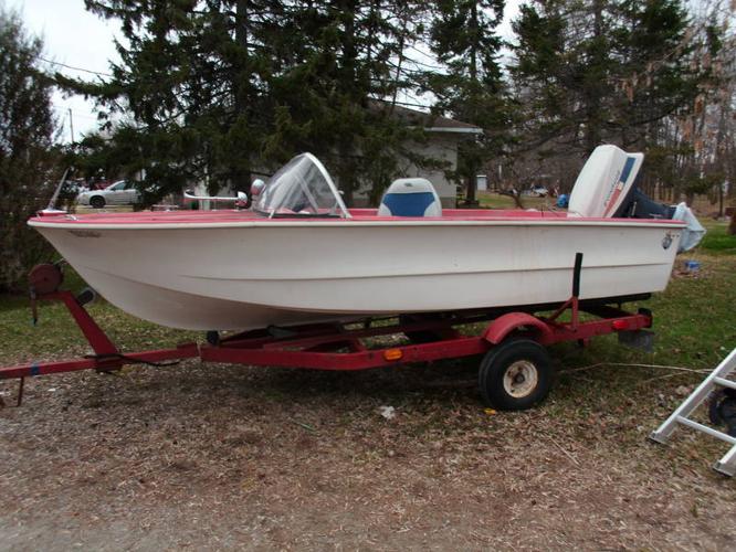 14 foot boat and trailer! for sale in Orillia, Ontario - Used boats 