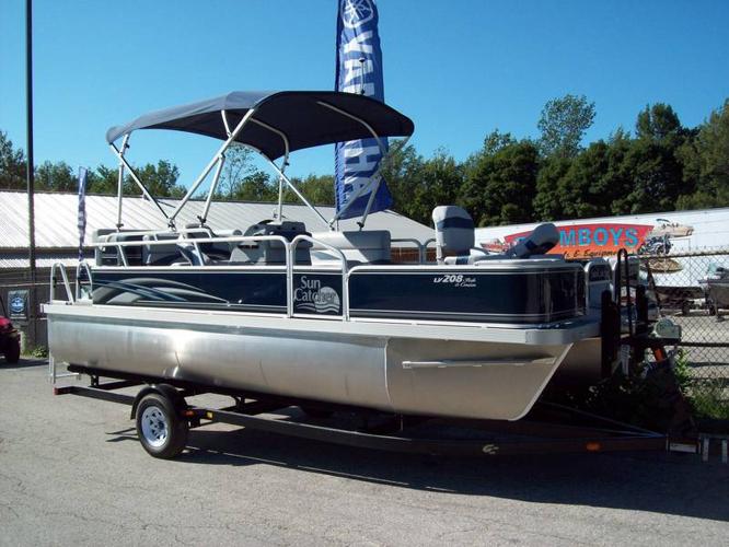  PONTOON REDUCED $13299 for sale in Owen Sound, Ontario - Used boats