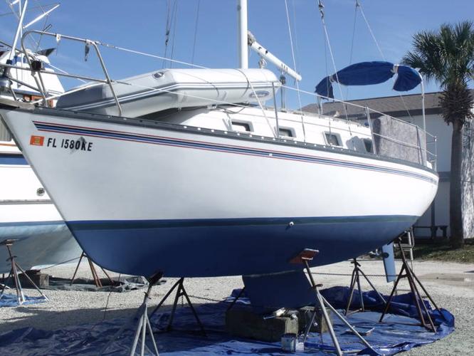 27' sailboat for sale