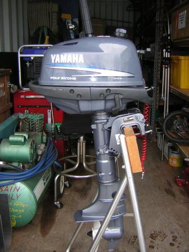 BRAND NEW YAMAHA F4  Four Stroke Cycle  4 HP Portable OUTBOARD
