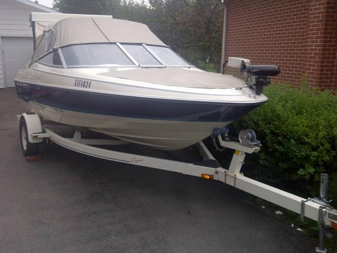 BUY NOW AND SAVE NOW....THIS BOAT IS IN IMMACULATE CONDITION !!!