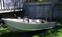 i  have a 12 alauminum boat for sale 600.00 obo comes with 2 seats, oars, oar locks for info call morgan @4656403 or 2375130