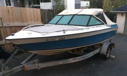 16.5' bow rider
Hull and transom in excellent condition
Floor is carpeted with no soft spots
All safety equipment (including paddles)
Lights work (front and rear)
Stereo (4 speakers)
New marine battery with warranty.
Canvas top in decent shape for age.
