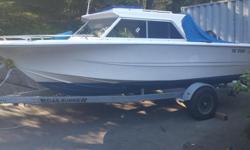 17.6 Double Eagle with 115hp Mercury (about 100 hours on it) and 8hp yamaha Kicker. 2012 Roadrunner Trailer
Boat had new transom installed in 2012 as well as new welded aluminum fuel tank and complete floor. Mid 1990's 115 Mercury was rebuilt last summer,