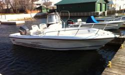 Very fast triumph with a Yamaha 150HP OX66.
Great for fishing, includes livewell, fishing rod holders, storage, cooler etc...
Very light. Click on the link beside our contact information to visit our website at canadianboatsales.ca to view more