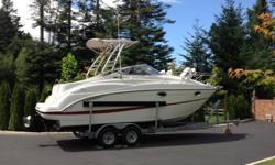 2005 Maxum 2500 SE with 132 hours in excellent condition, $58,950.00 trailer included in this price.
If you are looking for a near new condition boat you will not be disappointed.
This cruiser and trailer has been stored inside since new, it's only been