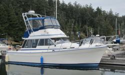 Location: Westport Marina
Hull Material: fiberglass
Engine/Fuel Type: Gas
Designer: Brunswick
Colour: white
LOA: 36'
Beam: 11' 6
Displacement: 13800 lbs
Draft: 2' 11
Clean and nicely equipped example of what may be the most enduring design Bayliner ever