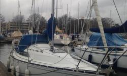 We are selling our C&C 25 Silk Wind
It was just hauled and bottom painted by Vector Yachts October 2015. Outboard is rigged to marine battery for charging.
Has auto-tailing winches, and lots of bells and whistles for easy single handed sailing. Has foam