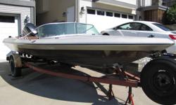 1978 Checkmate V-Mate II 17'4" outboard, 4 passenger with vinyl interior in good condition. Hull is in good condition with no rot. Outfitted with 200HP Mercury BlackMax 2-stroke outboard engine, leg hydrofoil stabilizers and 23pitch Quicksilver Laser II