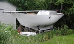 This bare Endurance 37 hull is heavily laid up fiberglass. I was told that the hull was manufactured by De Kleer (Richmond) in about 1980 but have no paperwork to that effect. See http://sailboatdata.com/viewrecord.asp?class_id=6814 for a lot of info on