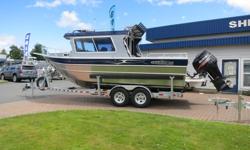 This 2017 THUNDERJET 24? PILOT&nbsp;comes powered by a Suzuki DF300APX and packaged with an EZ Loader Trailer.
Factory options include:
*Washdown System w/Hose Receptacle
*V-Berth
*LED Flood Lights
*Bed Rails
*Net Holders
*Starboard Transom Door
*Aluminum