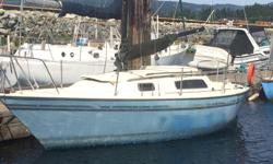 25 ft bayliner sailboat. Sleeps 5. Approx value $1200. Moored in port alberni