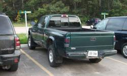 trade a 2000 dodge dakota sport 4.7lt v8 magnum 4x4 ex cab,217000km,for a good bow rider boat for me and my family to enjoy