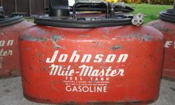 4 US GALLON (3.3 IMPERIAL GALLON)
PRESSURE TANK SUITABLE FOR 1950 TO 1960's JOHNSON OR EVINRUDE OUTBOARDS
ORIGINAL CONDITION
$50 FOR EACH TANK
